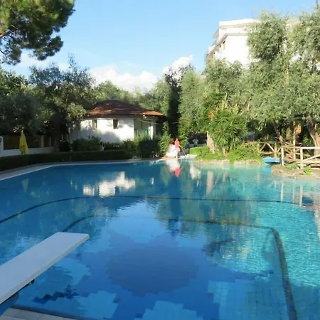 Отель La Deliziosa Flat With Pool & Terrace Сорренто