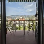 Hotell La Deliziosa Flat With Pool & Terrace
