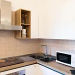 Hotell La Deliziosa Flat With Pool & Terrace *