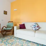 Hotell La Deliziosa Flat With Pool & Terrace