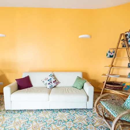 La Deliziosa Flat With Pool & Terrace فندق