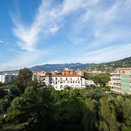 La Deliziosa Flat With Pool & Terrace * سورينتو
