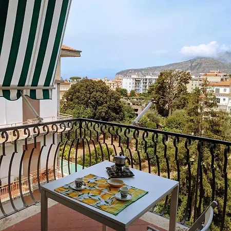 فندق La Deliziosa Flat With Pool & Terrace